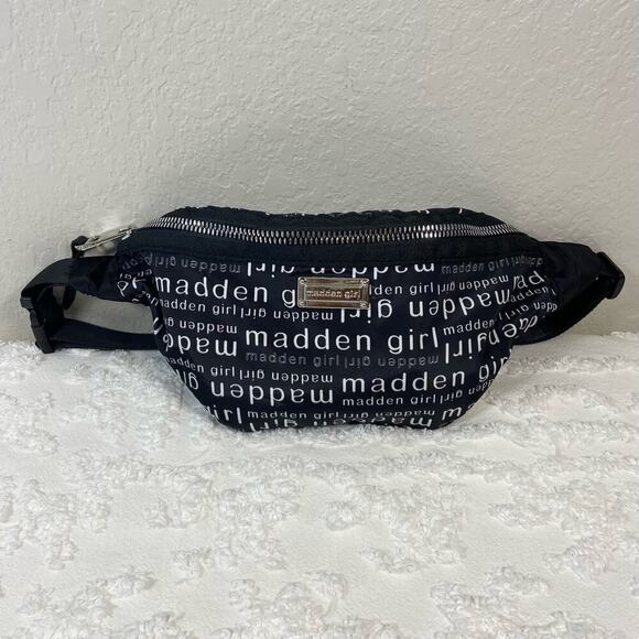 MADDEN GIRL Nylon Fanny Pack Hip Bag Waist Bag Belt Bag Unisex Bkl Sz OS Sporty - Picture 1 of 8